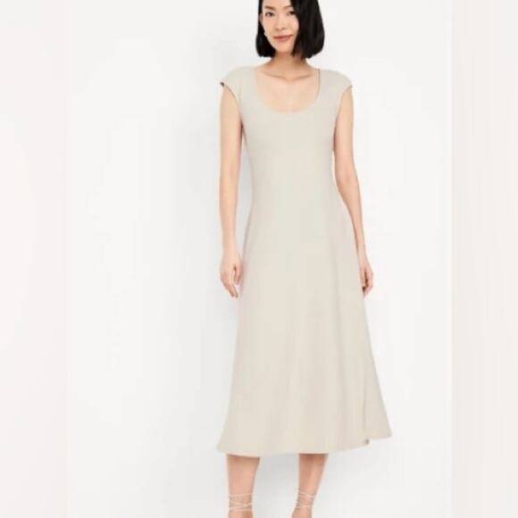 Old Navy Wish Bone Fit & Flare Midi Dress - Picture 1 of 12